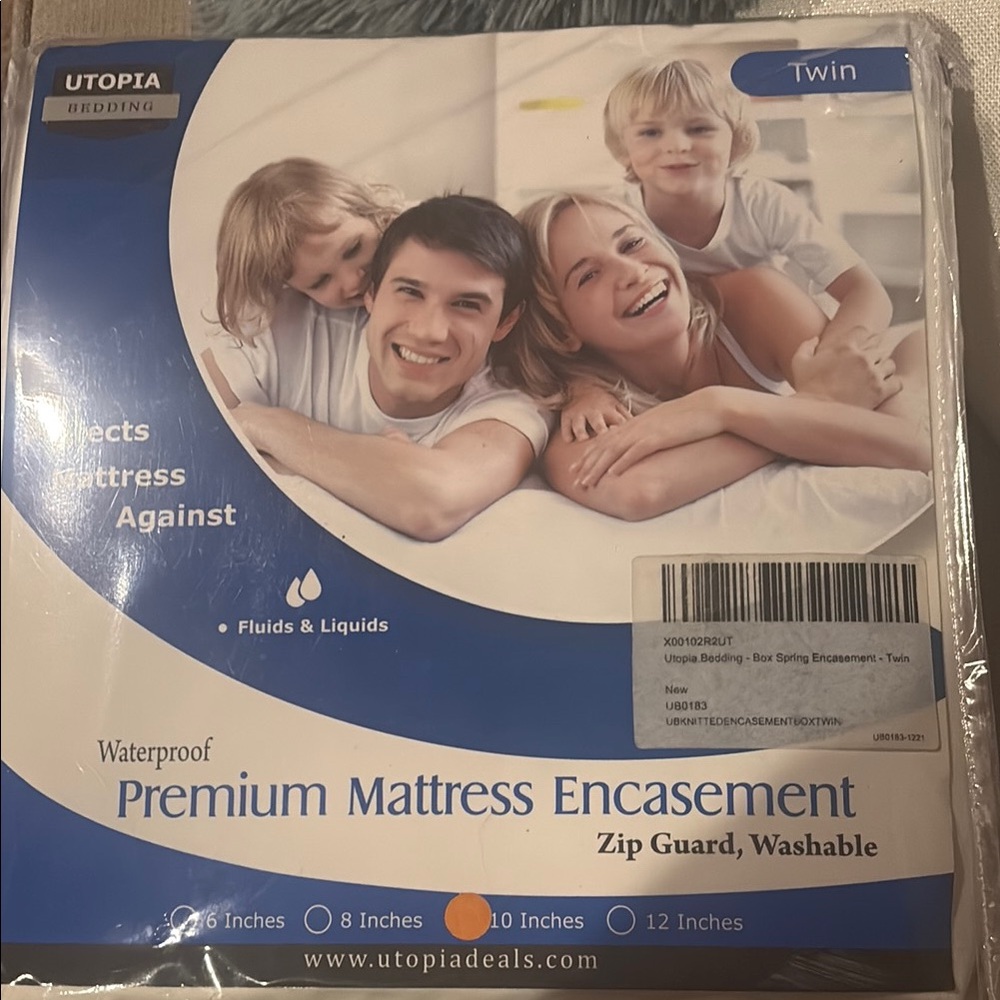 White Waterproof Mattress Cover with Allergen Protection